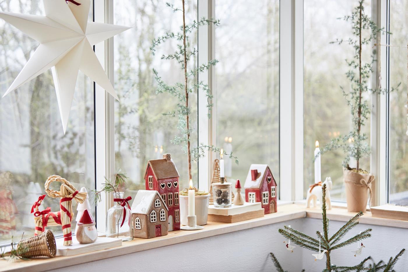 TALOLYHTY, Stillenat ruskea, punainen ovi - Image 4